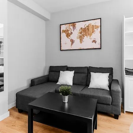 Apartamento Premiun Plaza Del Oeste Apartment *