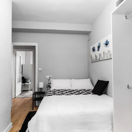 Apartamento Premiun Plaza Del Oeste דירה *
