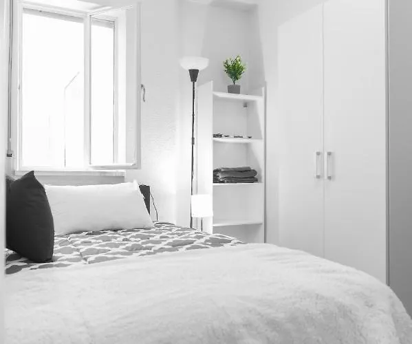 Apartamento Premiun Plaza Del Oeste Apartment *